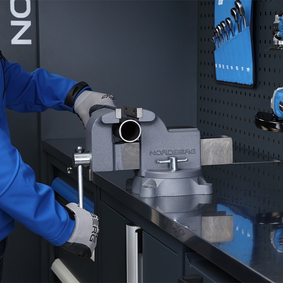 Тиски слесарные усиленные 125 мм NORDBERG NTH125