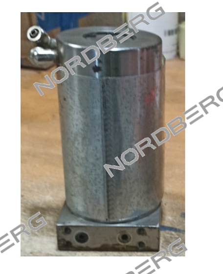 Пневмонасос для домкрата N402 (с июня 2014) NORDBERG 01-00005720