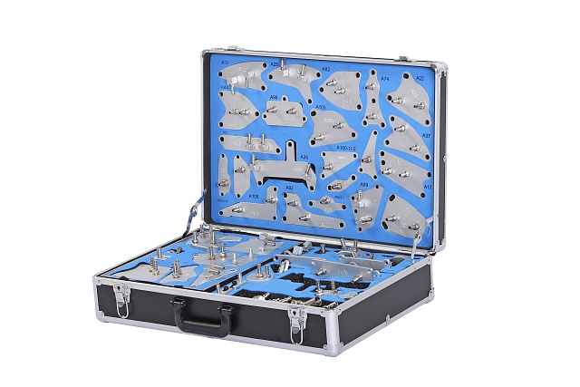 Комплект переходников в кейсе для замены масла в АКПП NORDBERG CM105K